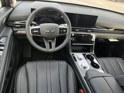 New 2025 Genesis GV80 2.5T image 7