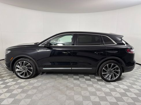 Used 2021 Lincoln Nautilus Reserve w/ Equipment Group 202A image 8