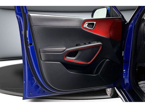 Used 2024 Kia Soul GT-Line image 25