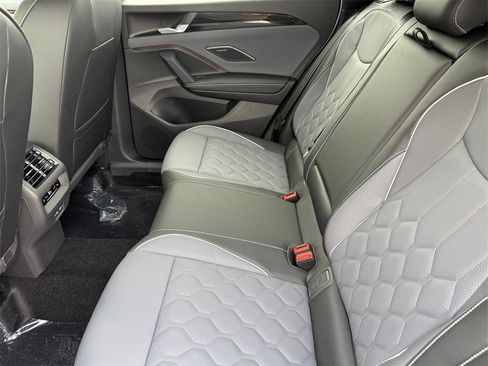 New 2026 Volkswagen Tiguan SEL R-Line image 24