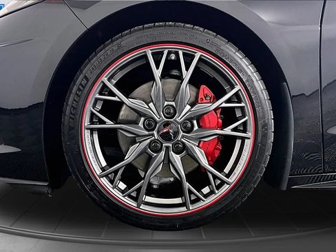 Used 2024 Chevrolet Corvette Stingray Coupe RWD image 36