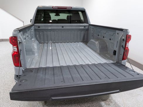 Used 2024 Chevrolet Silverado 1500 Custom image 11