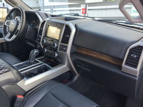 Used 2018 Ford F150 Lariat w/ Equipment Group 502A Luxury image 31