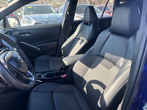 Used 2025 Toyota Corolla Cross AWD Hybrid image 14