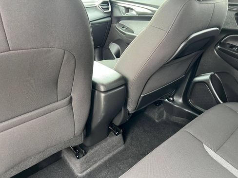 Used 2025 Chevrolet TrailBlazer LT FWD image 25