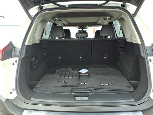 Certified 2023 Nissan Rogue SL image 17