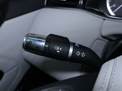 Used 2020 Land Rover Range Rover Evoque S image 21