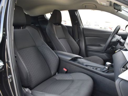 Used 2021 Toyota C-HR LE image 37