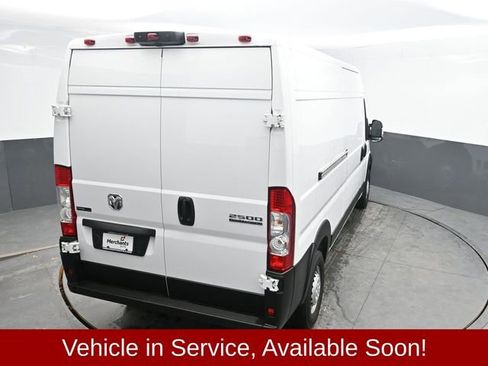 Used 2025 RAM ProMaster 2500 w/ Convenience Group image 27
