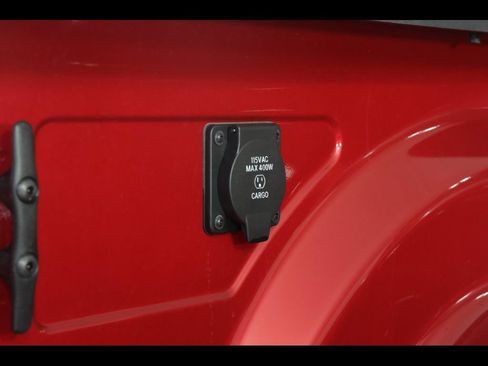New 2026 RAM 2500 Laramie AWD/4WD image 18