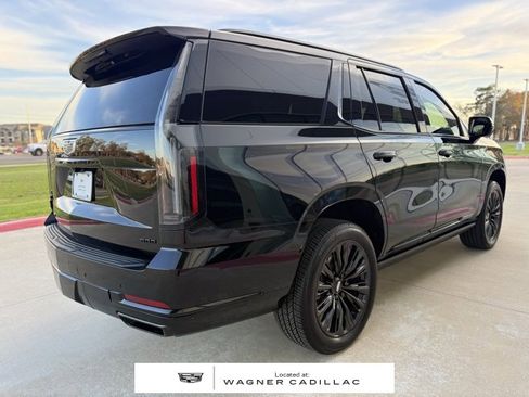 Used 2025 Cadillac Escalade Sport w/ LPO, ONYX Package image 6