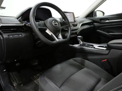 Used 2023 Nissan Altima 2.5 SV image 10