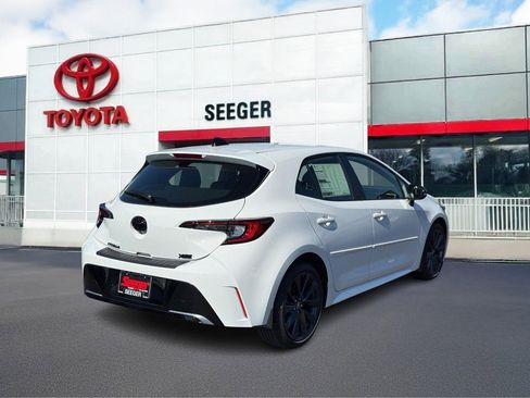 New 2026 Toyota Corolla XSE image 3