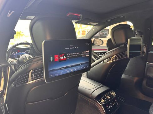 Used 2021 Mercedes-Benz S 580 4MATIC Sedan w/ Warmth & Comfort Package image 69
