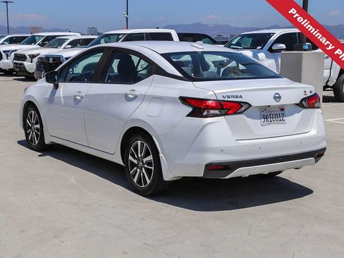 Used 2020 Nissan Versa SV FWD image 8
