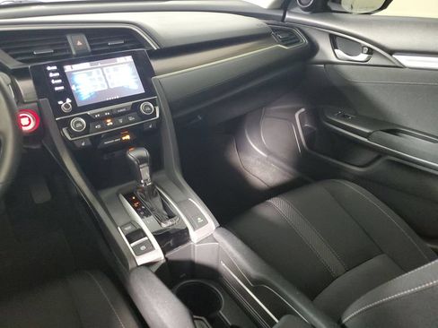 Used 2019 Honda Civic EX image 15