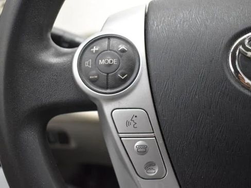 Used 2012 Toyota Prius V Three w/ Preferred Accessory Pkg FWD image 24