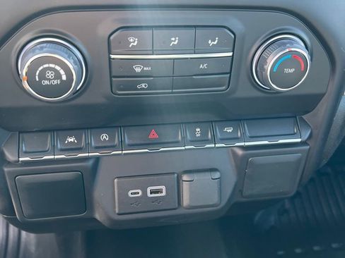 Used 2025 Chevrolet Silverado 1500 W/T image 13
