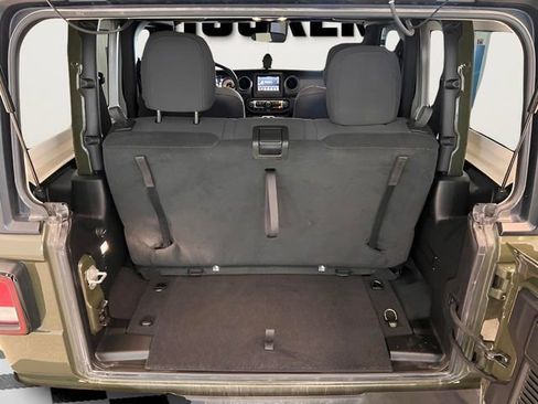 Used 2022 Jeep Wrangler Sport image 11