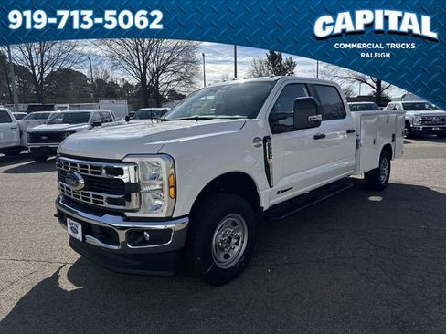 New 2026 Ford F350 XL w/ XL Chrome Package image 4