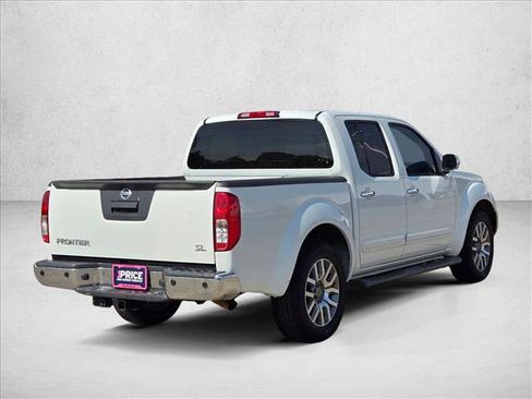 Used 2013 Nissan Frontier SL RWD image 5