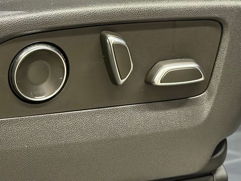 Certified 2024 GMC Sierra 3500 Denali w/ Technology Package image 36