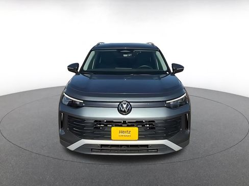 Used 2026 Volkswagen Tiguan SE FWD image 4