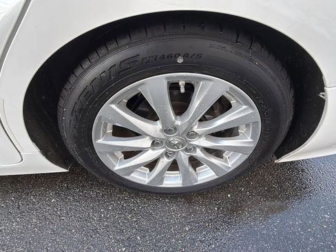 Used 2020 Toyota Camry LE image 9