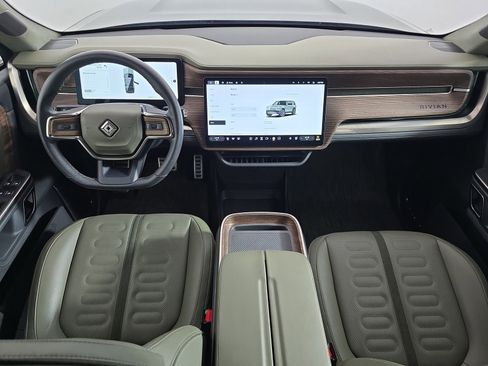 Used 2024 Rivian R1S Launch Edition AWD/4WD image 27