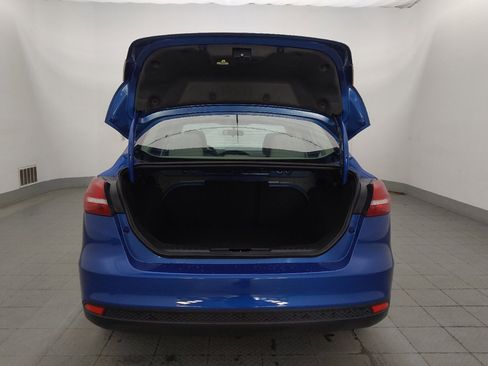 Used 2018 Ford Focus SE w/ Cold Weather Package FWD image 29