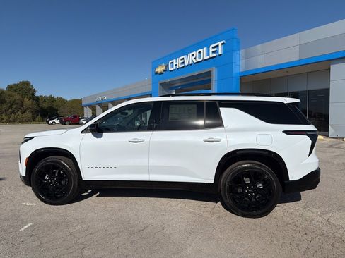 New 2026 Chevrolet Traverse RS w/ LPO, Floor Liner Package image 10