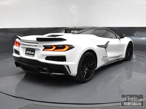 Used 2023 Chevrolet Corvette Z06 image 45