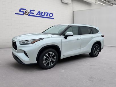 Used 2025 Toyota Highlander XLE