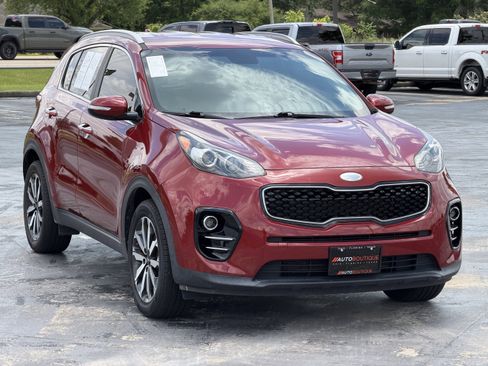 Used 2019 Kia Sportage EX FWD image 3