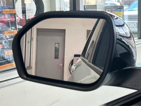 Certified 2023 Ford Explorer Limited w/ Limited Technology Package image 26