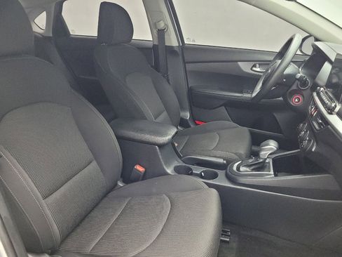 Used 2021 Kia Forte LXS FWD image 21