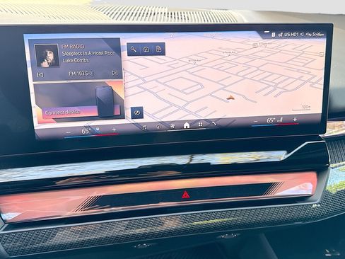 New 2026 BMW 550e xDrive w/ Executive Package image 32