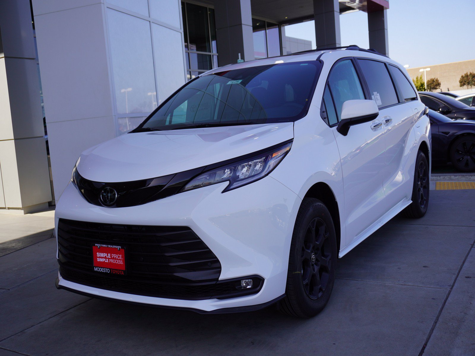 New 2026 Toyota Sienna XLE Woodland Edition AWD/4WD image 5