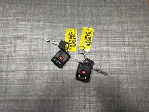 Used 2001 Ford F250 Lariat image 16