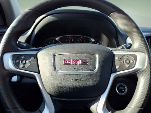 Used 2023 GMC Terrain SLE FWD image 30