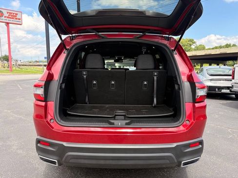 Used 2025 Honda Pilot Sport image 7