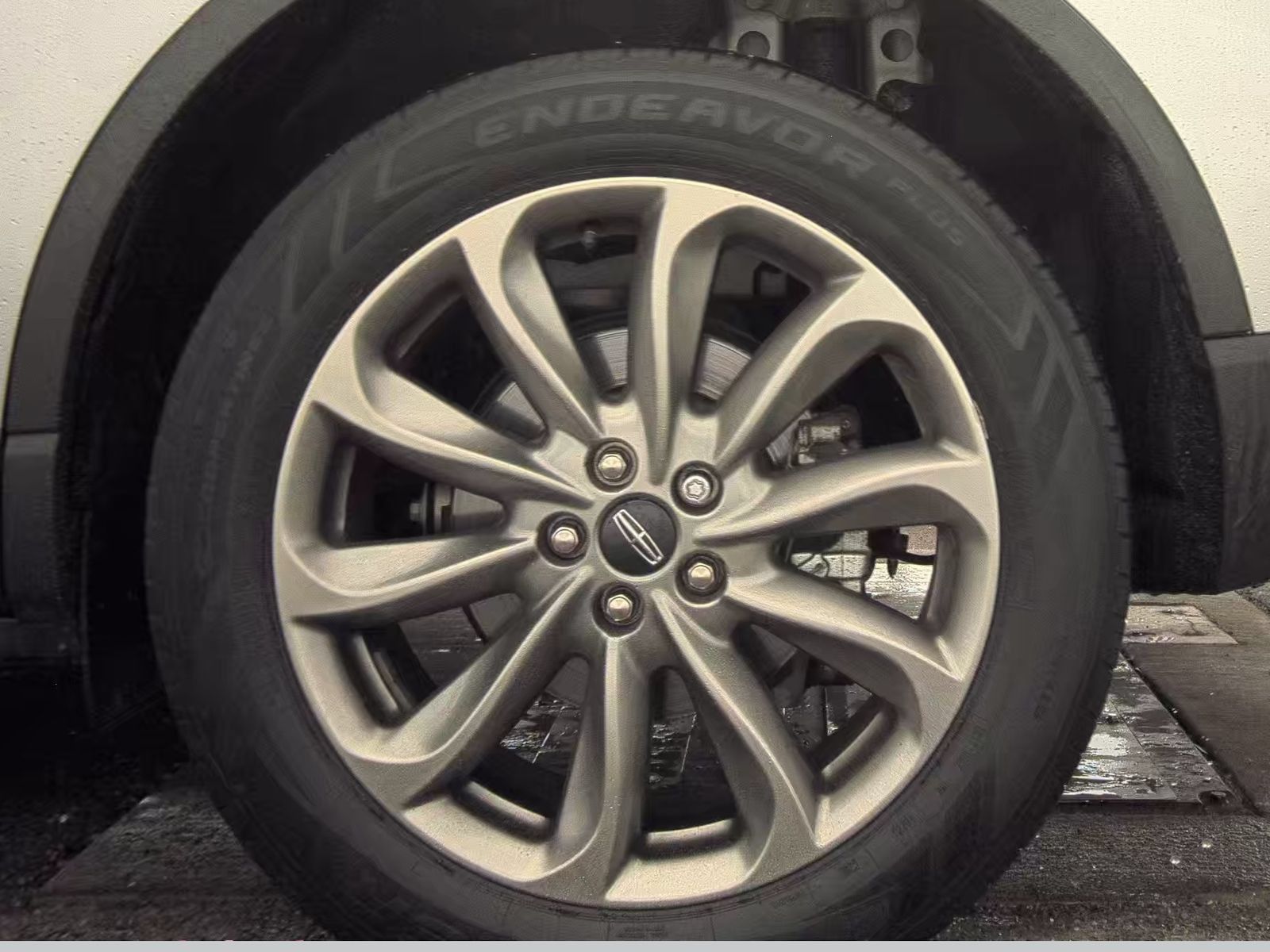 Used 2020 Lincoln Corsair AWD w/ Premium Package image 17