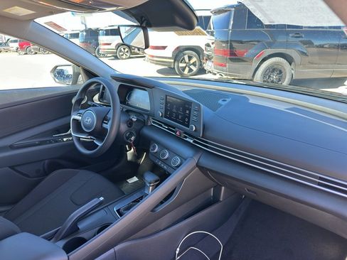 New 2026 Hyundai Elantra SE image 26