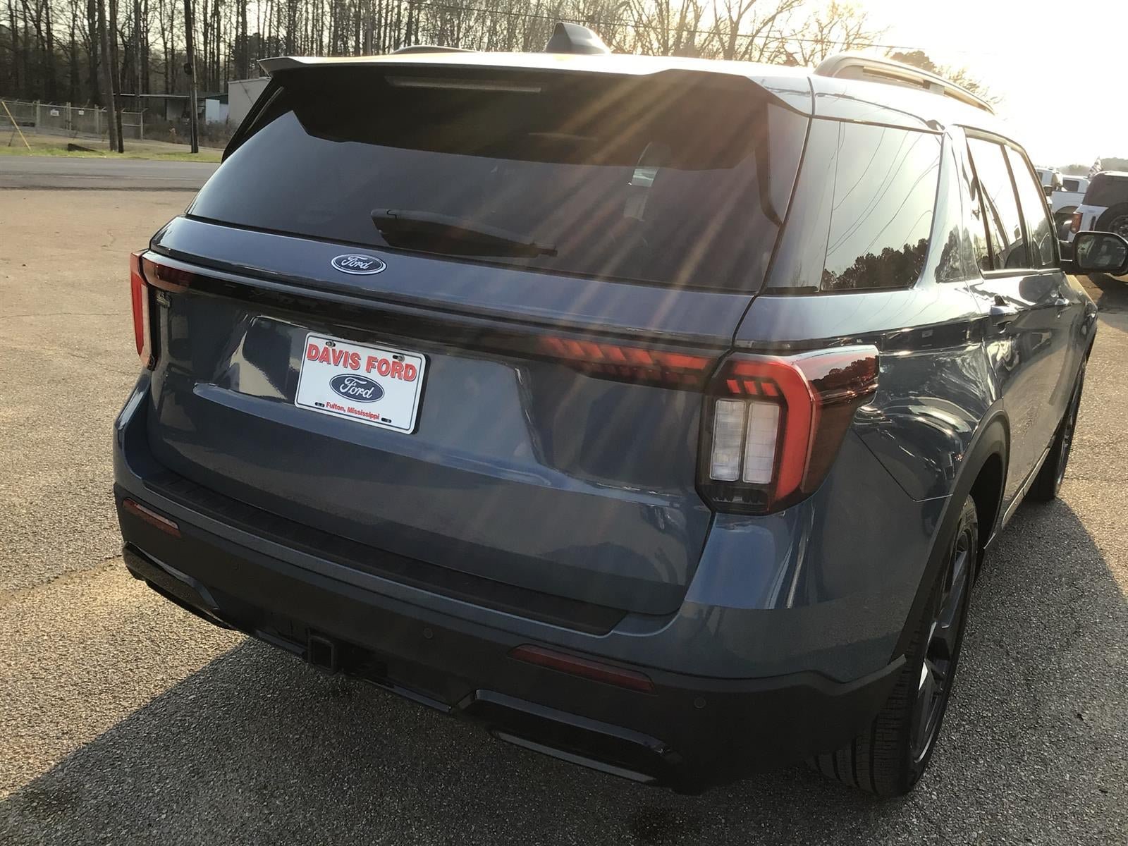 New 2026 Ford Explorer ST-Line w/ ST-Line Street Pack RWD image 9