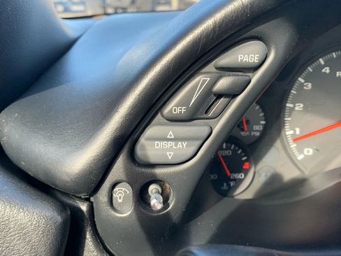 Used 1999 Chevrolet Corvette Coupe w/ Roof Pkg image 16