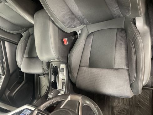 Used 2023 Subaru Ascent Premium w/ Convenience Package AWD/4WD image 14