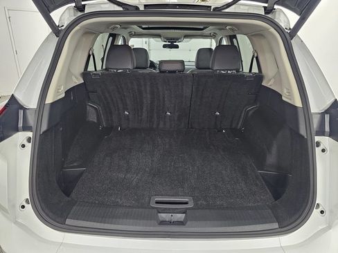 Used 2024 Nissan Rogue SV w/ SV Premium Package FWD image 26