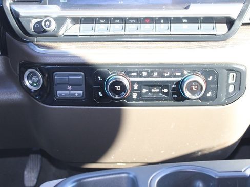 Used 2025 Chevrolet Silverado 1500 LT image 16