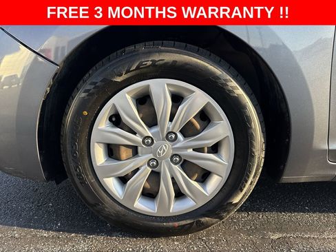 Used 2020 Hyundai Accent SE FWD image 33