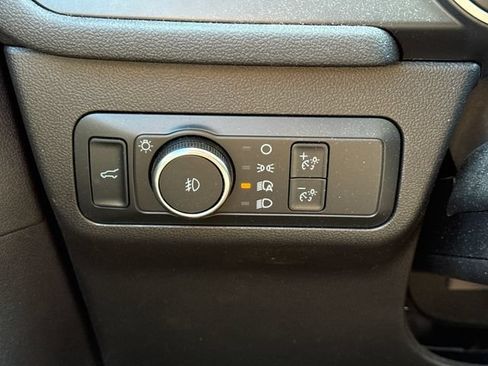 Used 2022 Ford Escape SEL w/ Technology Package AWD/4WD image 35